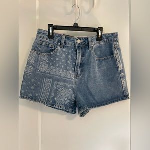 •SOLD• NWT Angel Kiss High Rise Juniors Jean Shorts 9/29